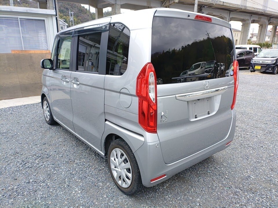 HONDA N-BOX