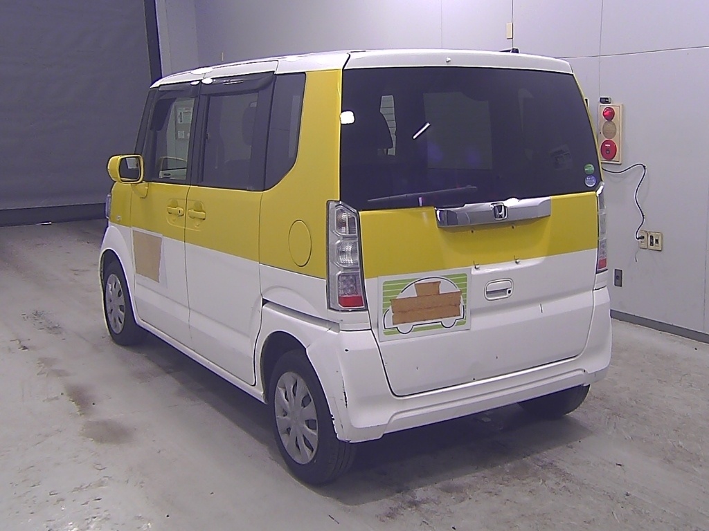 HONDA N-BOX
