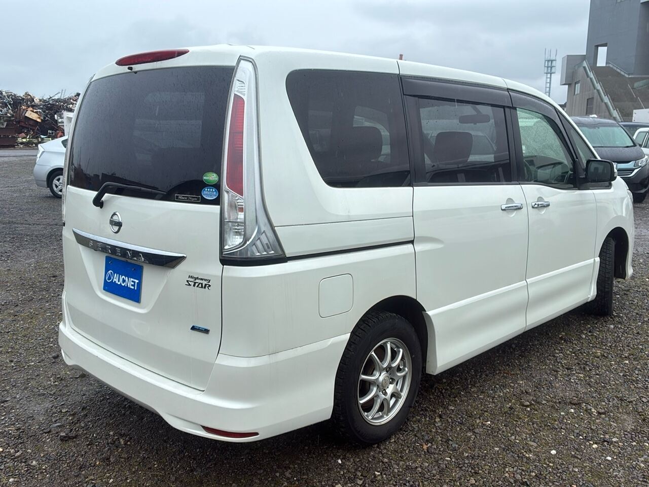 NISSAN SERENA