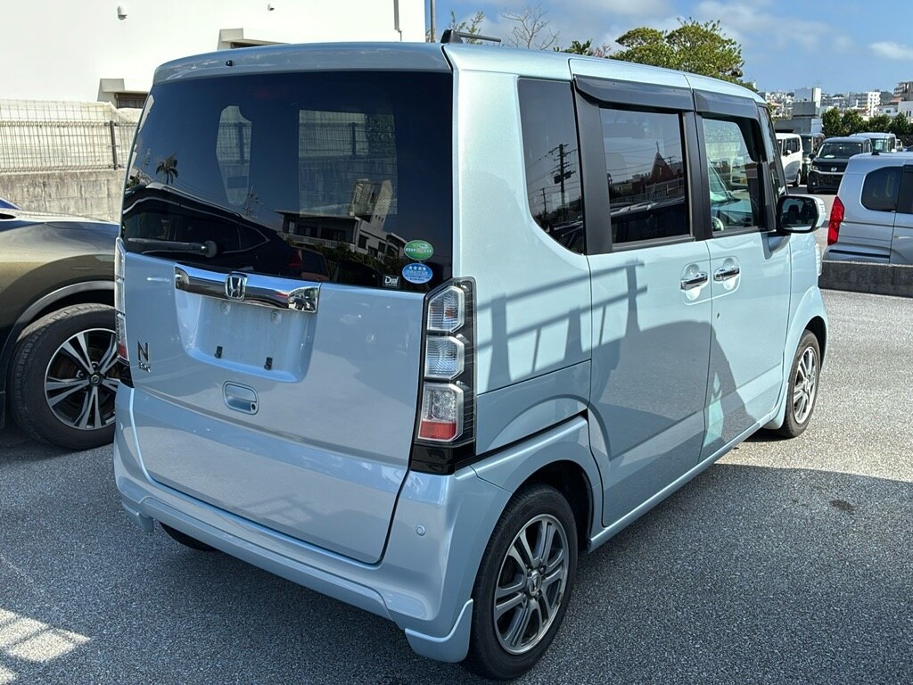 HONDA N-BOX
