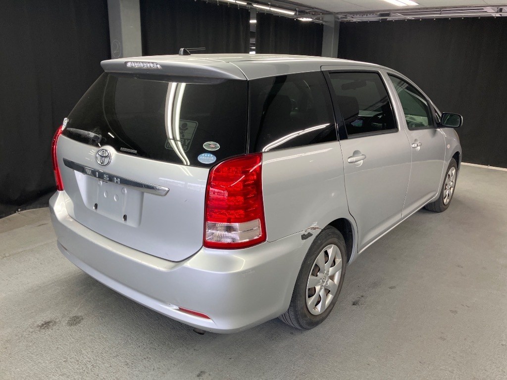 TOYOTA WISH