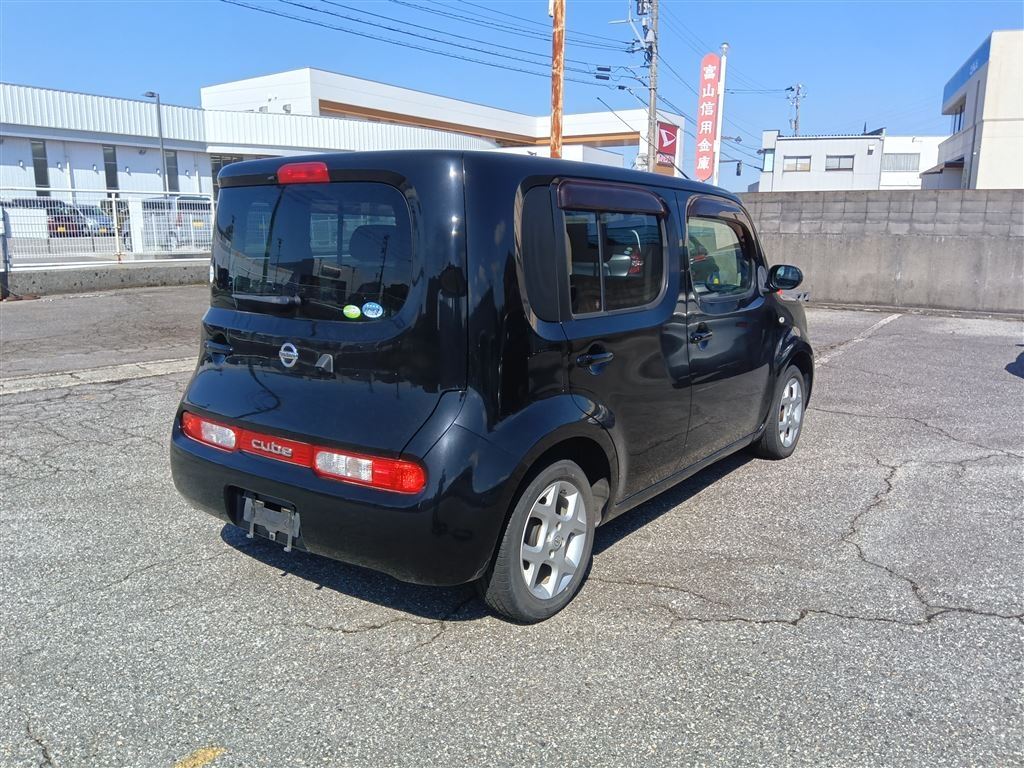 NISSAN CUBE