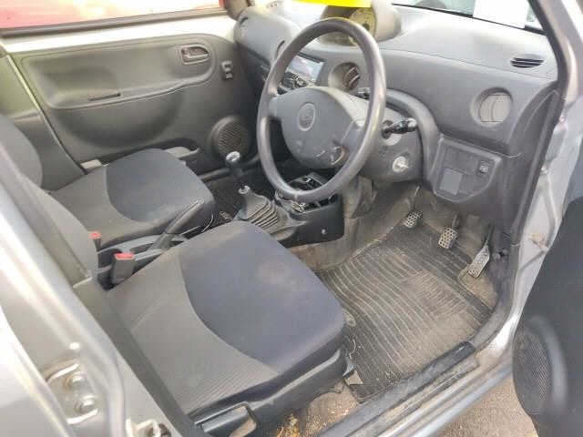 DAIHATSU ESSE