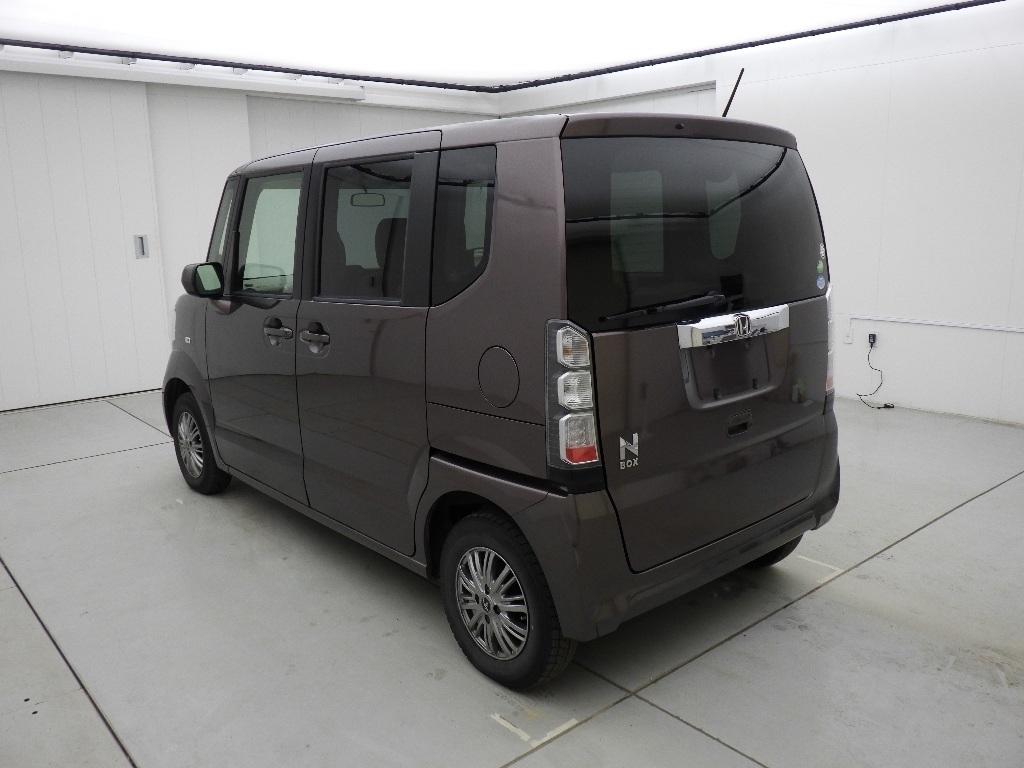 HONDA N-BOX