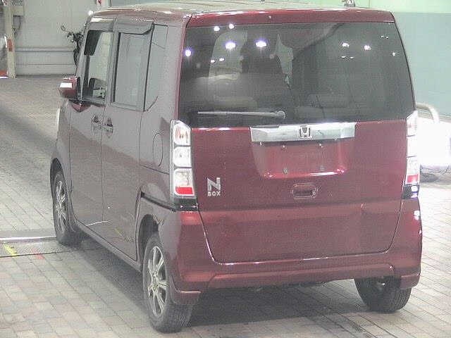 HONDA N-BOX
