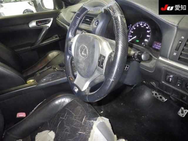 LEXUS CT200H