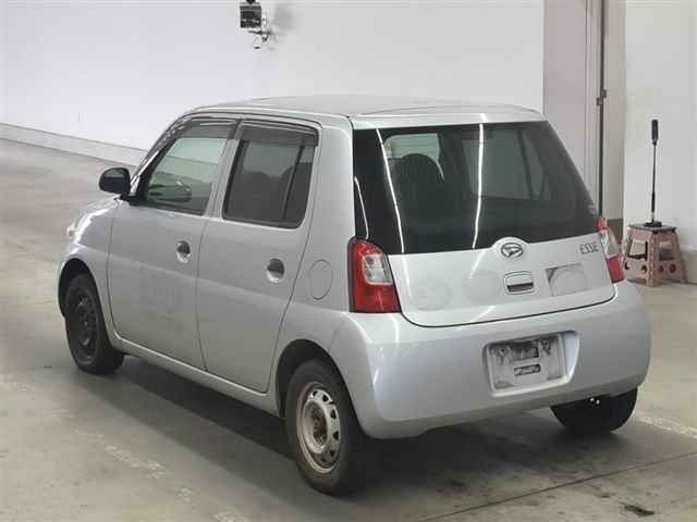 DAIHATSU ESSE
