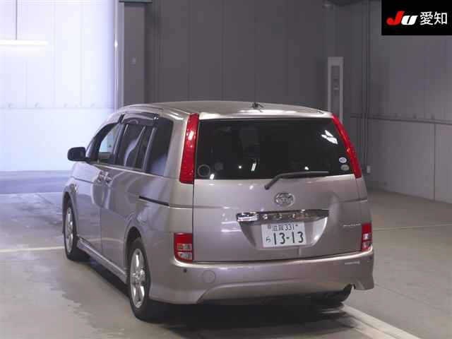 TOYOTA ISIS