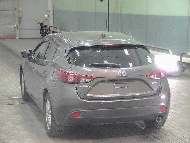 MAZDA AXELA