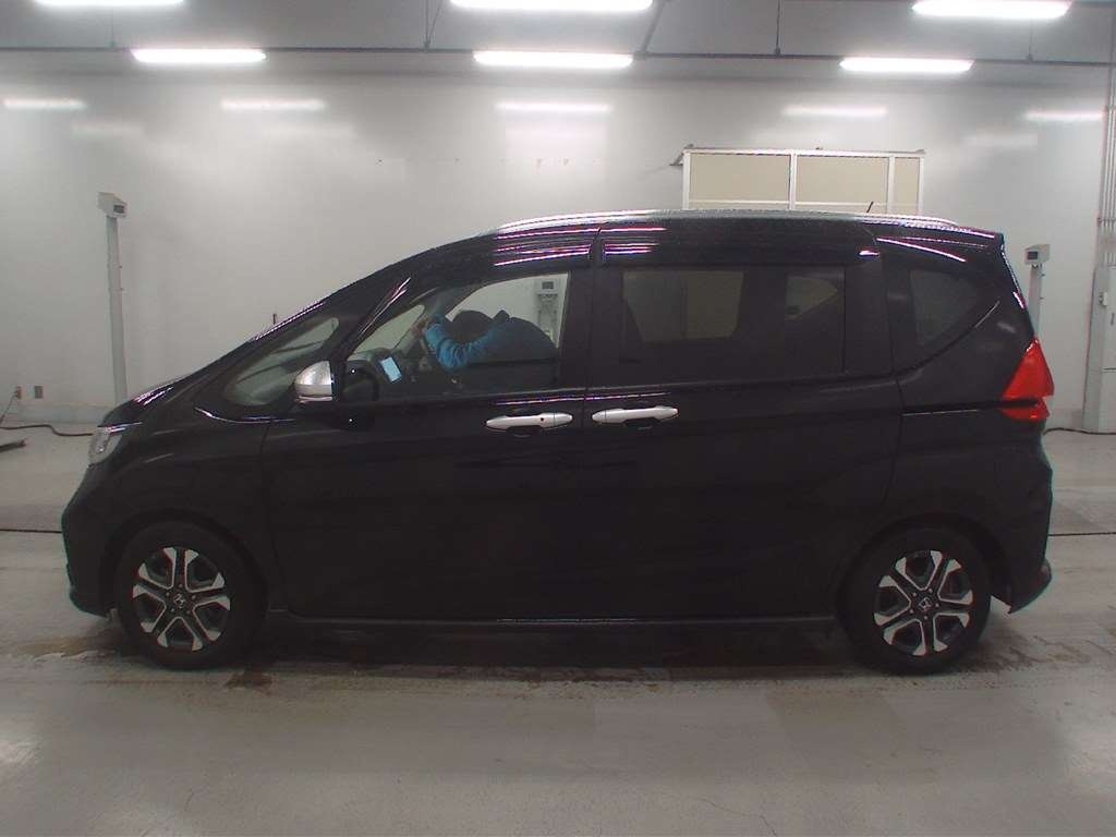 HONDA FREED+