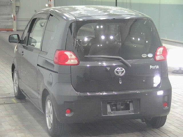 TOYOTA PORTE