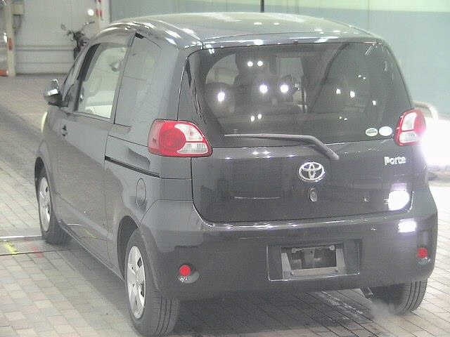 TOYOTA PORTE