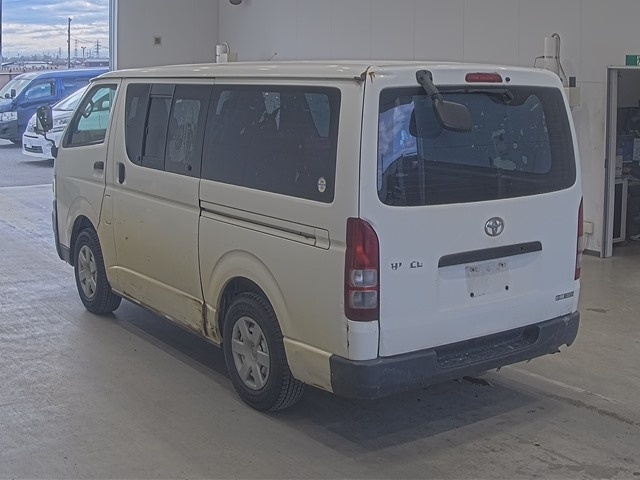TOYOTA REGIUS ACE
