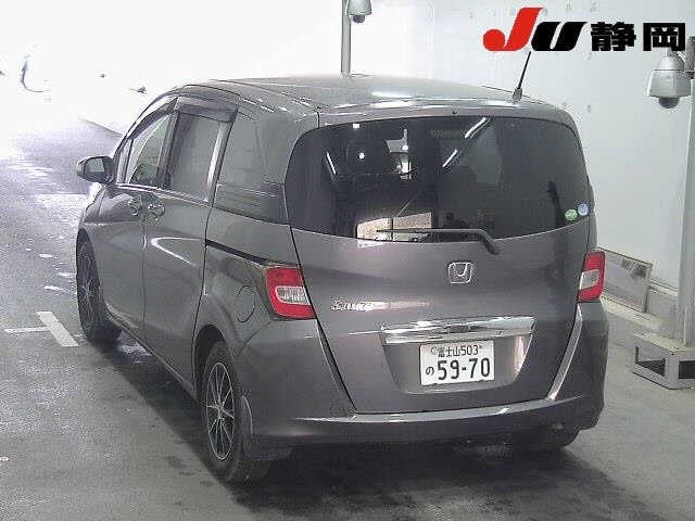 HONDA FREED SPIKE