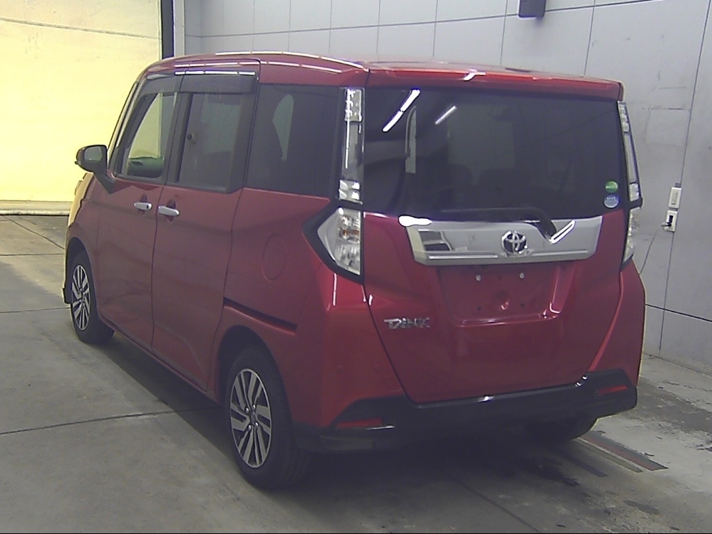 TOYOTA TANK