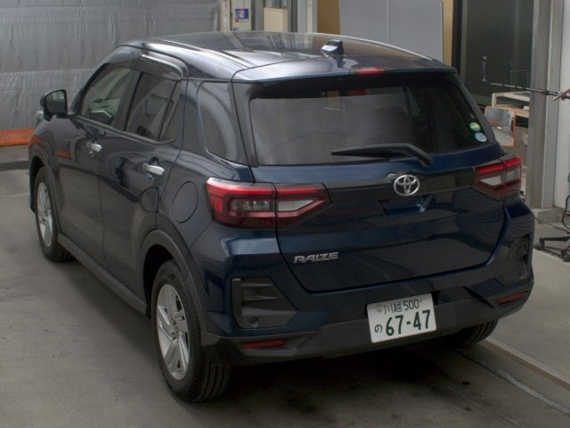 TOYOTA RAIZE