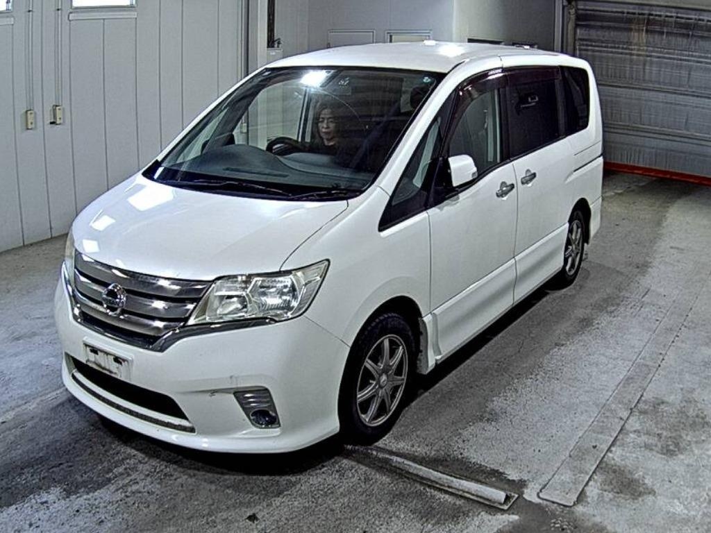 NISSAN SERENA
