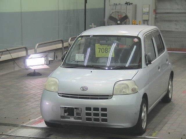 DAIHATSU ESSE