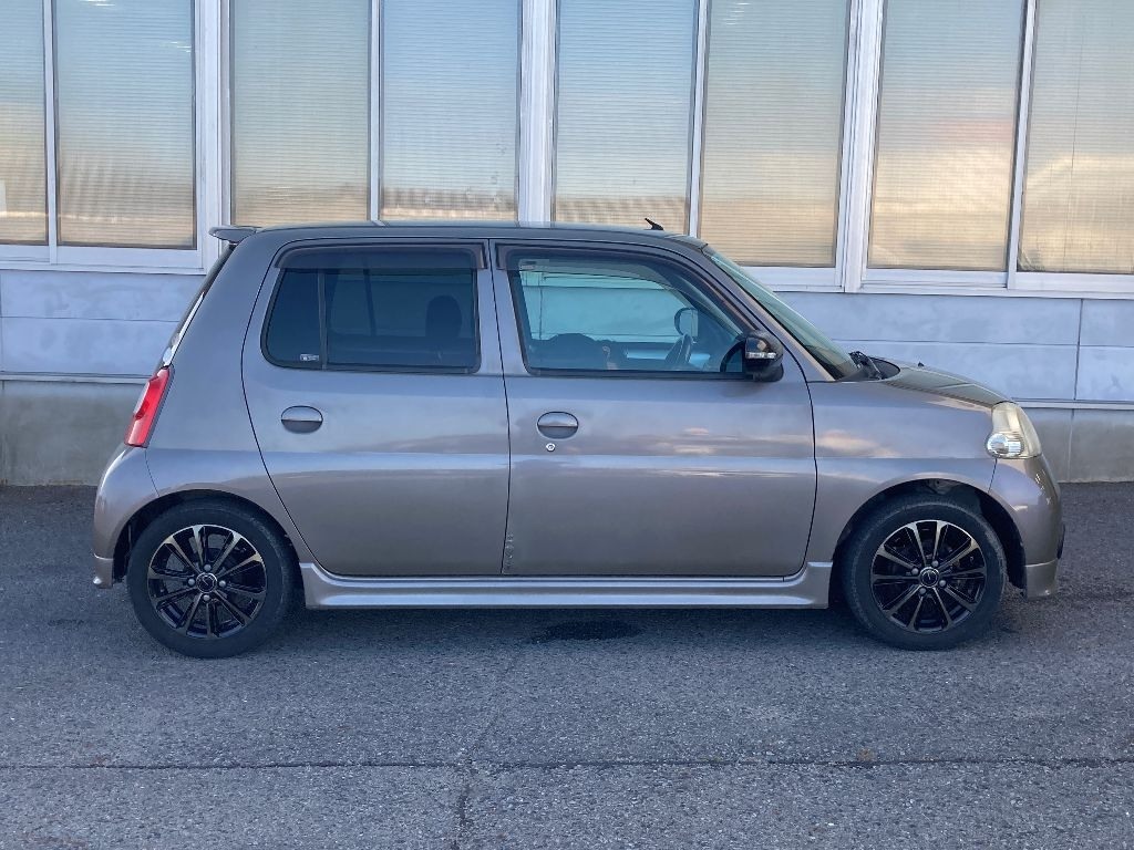 DAIHATSU ESSE