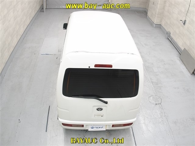 TOYOTA PIXIS VAN