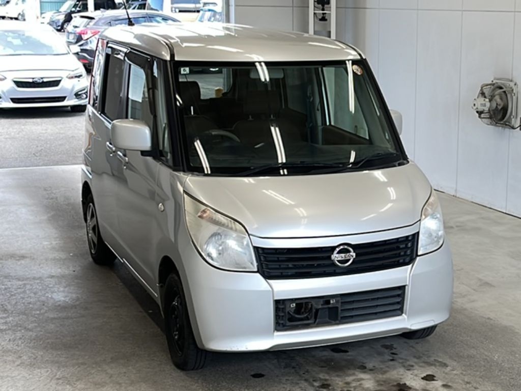 NISSAN ROOX