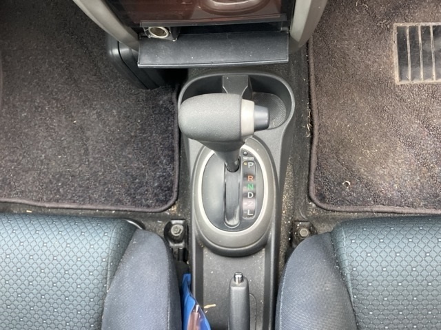 TOYOTA IST