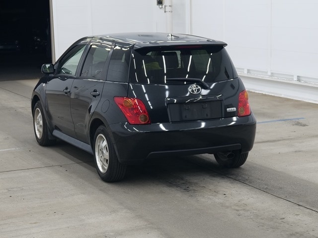 TOYOTA IST