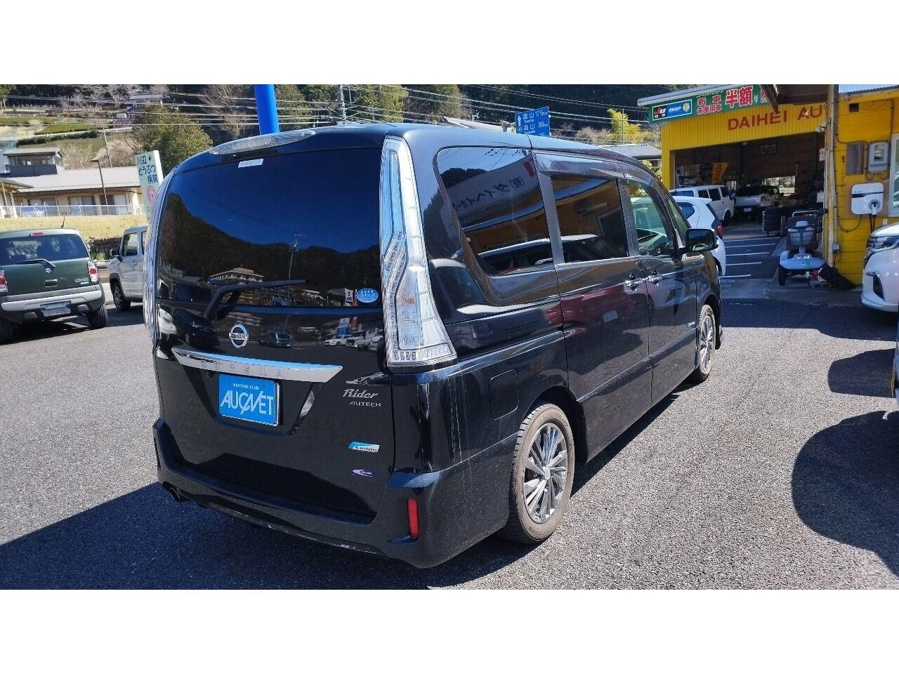 NISSAN SERENA