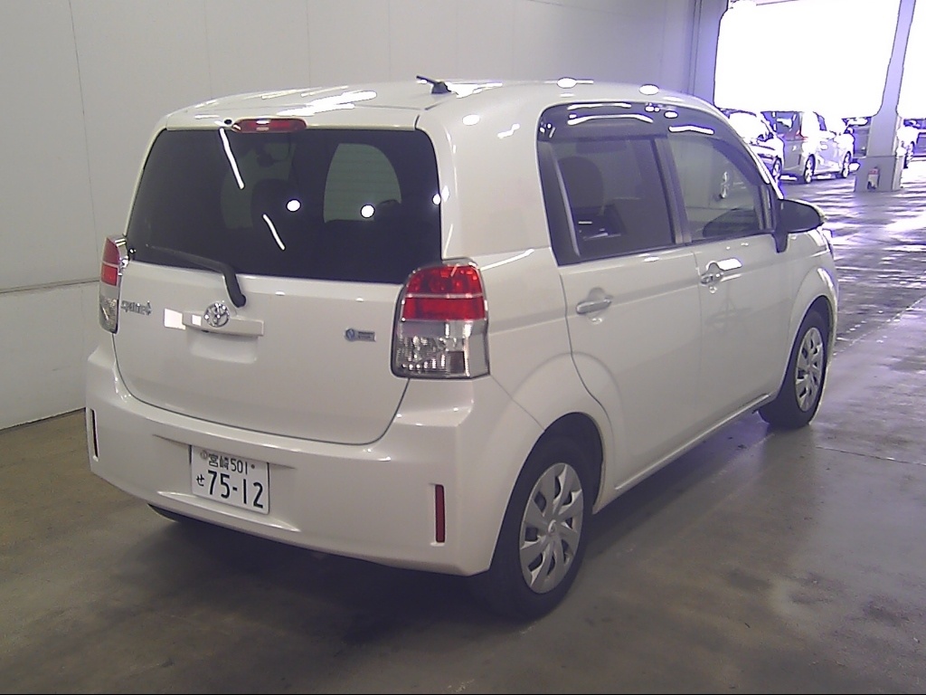 TOYOTA SPADE