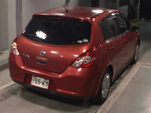 NISSAN TIIDA