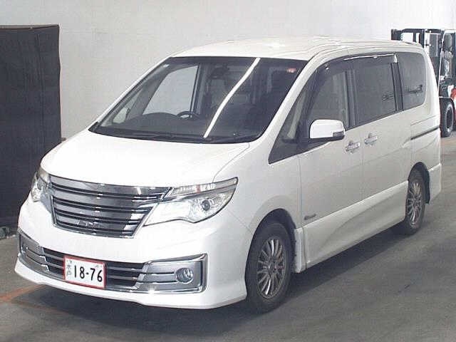 NISSAN SERENA