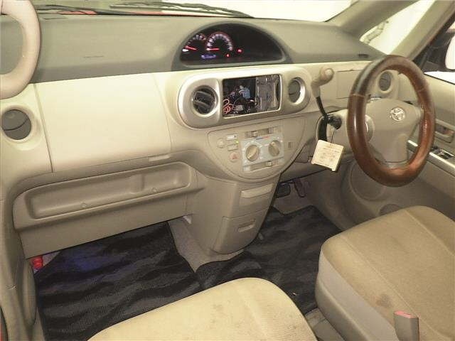 TOYOTA PORTE