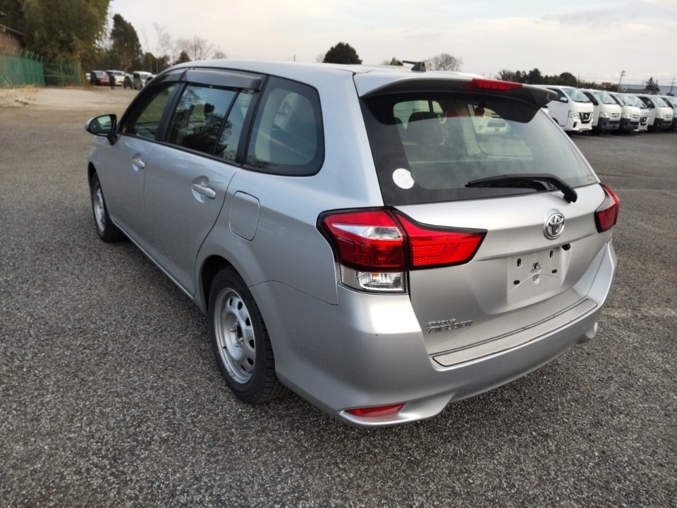 TOYOTA COROLLA FIELDER