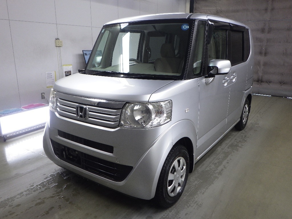 HONDA N-BOX