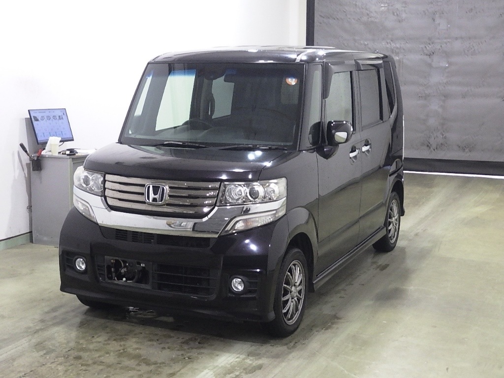 HONDA N-BOX