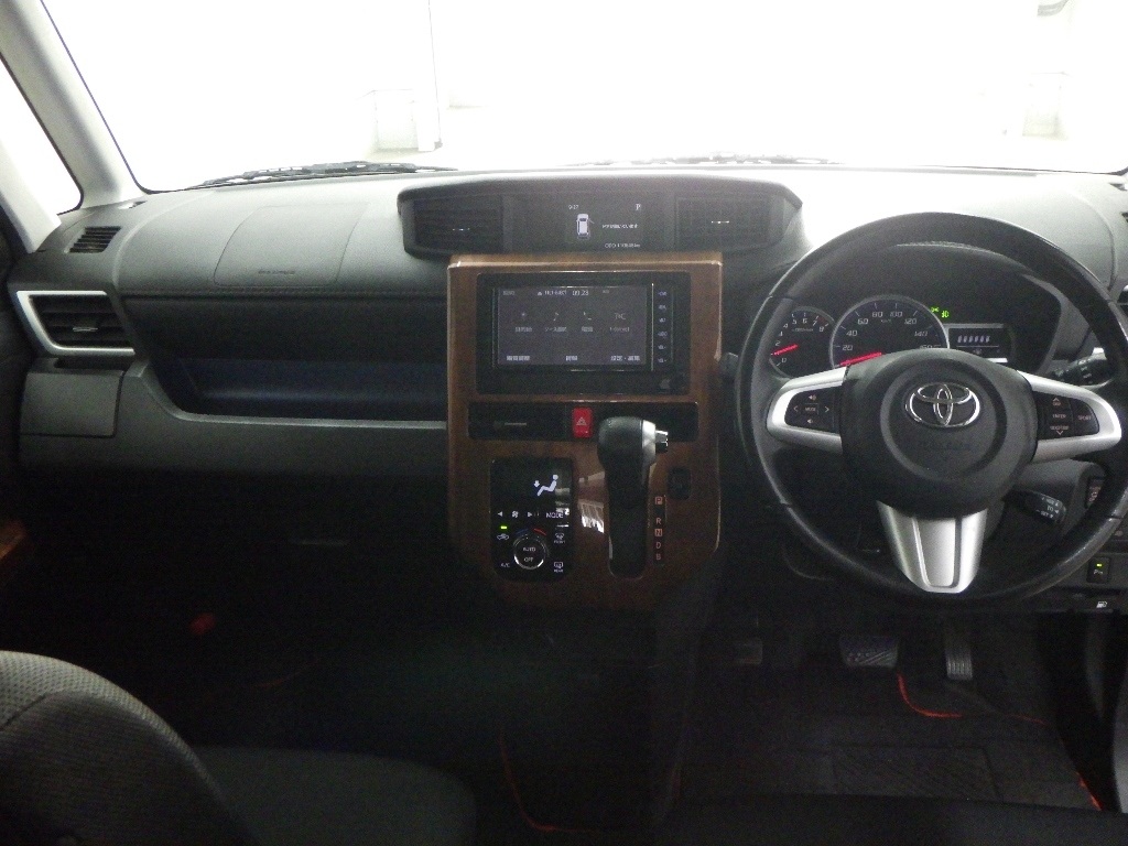 TOYOTA TANK