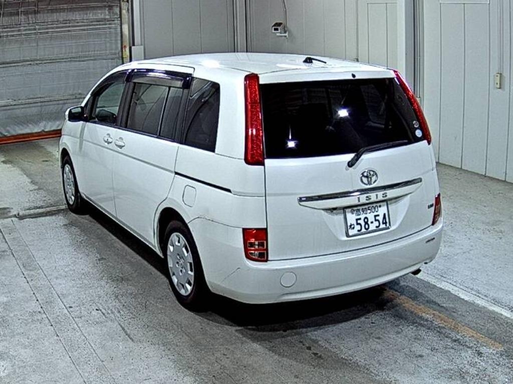 TOYOTA ISIS