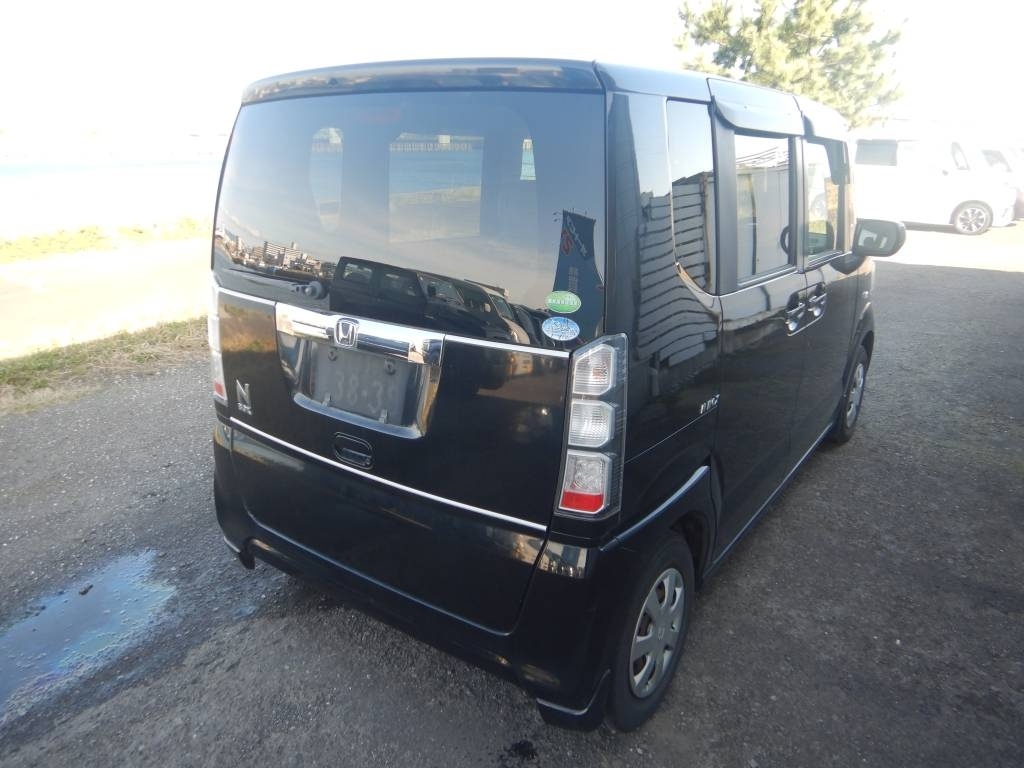 HONDA N-BOX