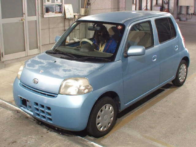 DAIHATSU ESSE