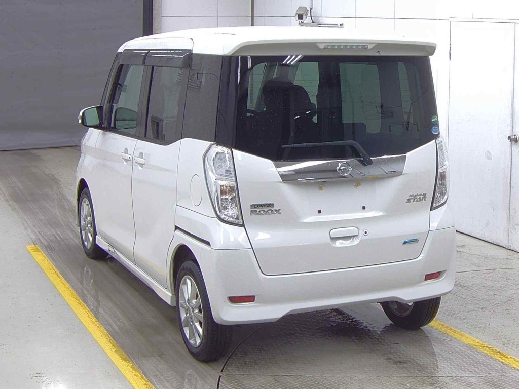 NISSAN DAYZ ROOX