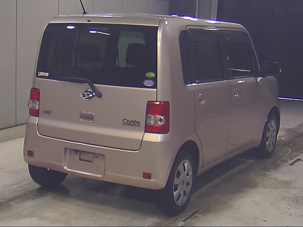 DAIHATSU MOVE CONTE