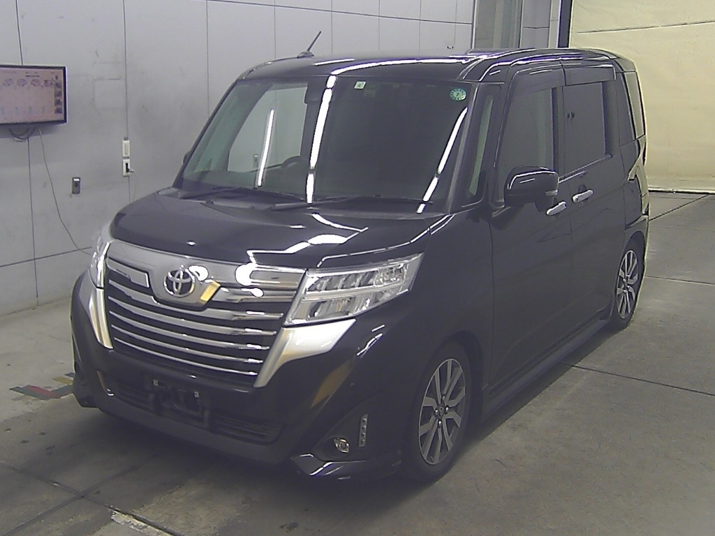 TOYOTA TANK