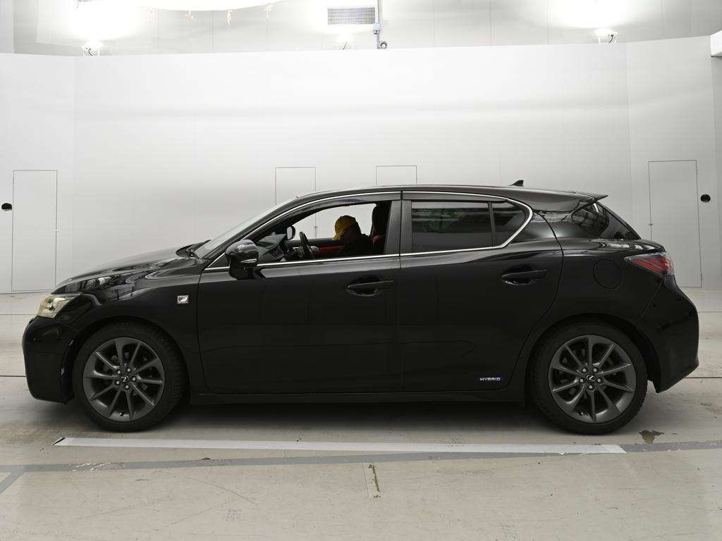 LEXUS CT200H