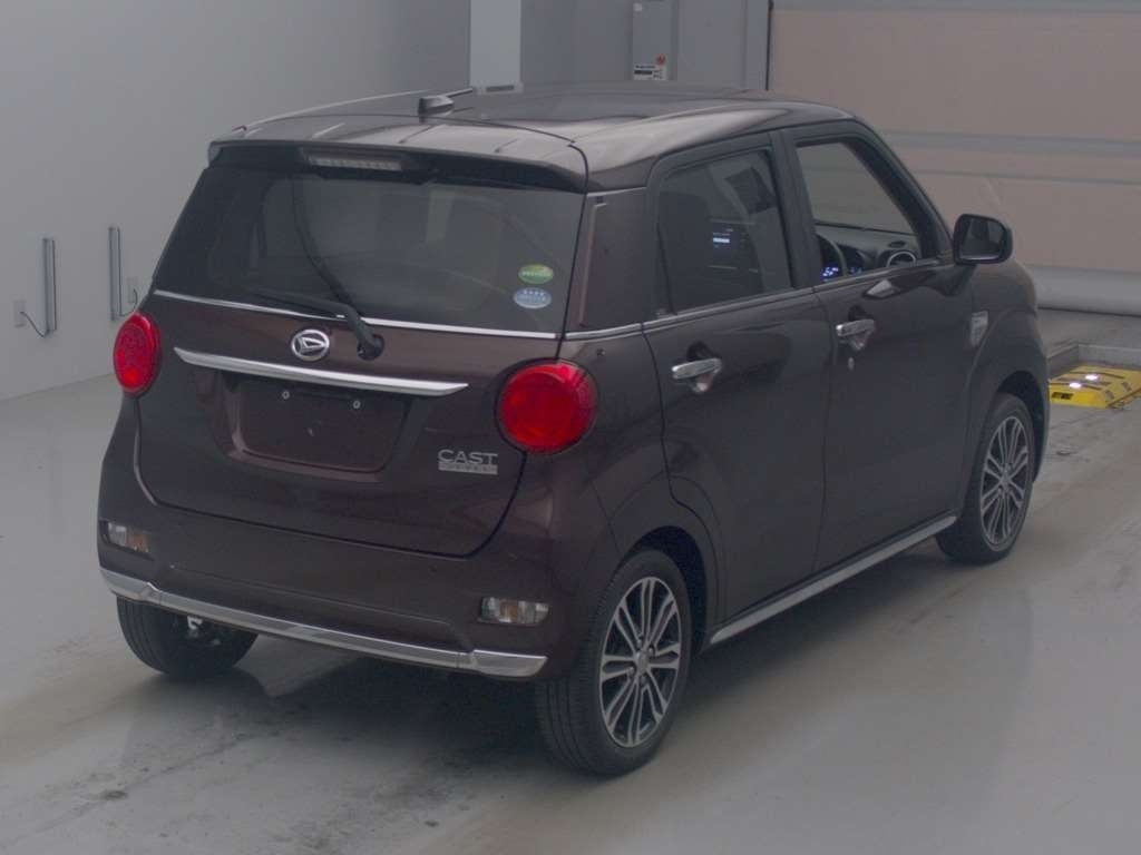 DAIHATSU CAST