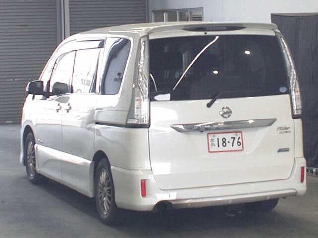 NISSAN SERENA
