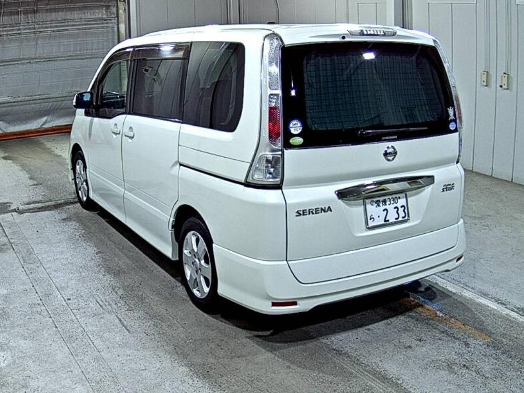 NISSAN SERENA