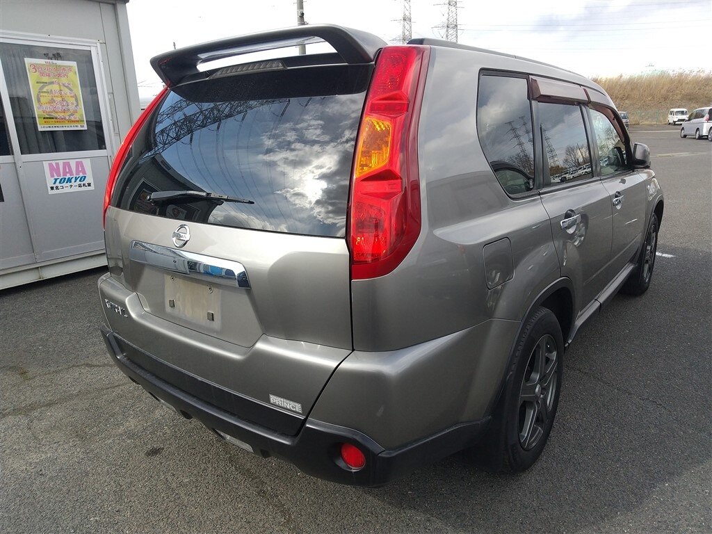 NISSAN X-TRAIL