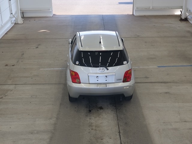 TOYOTA IST