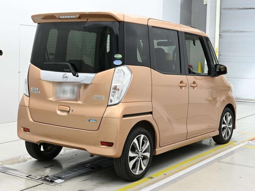 NISSAN DAYZ ROOX