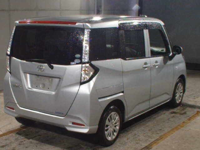 TOYOTA TANK